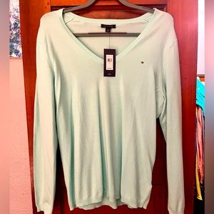 Tommy Hilfiger mint sweater NWT